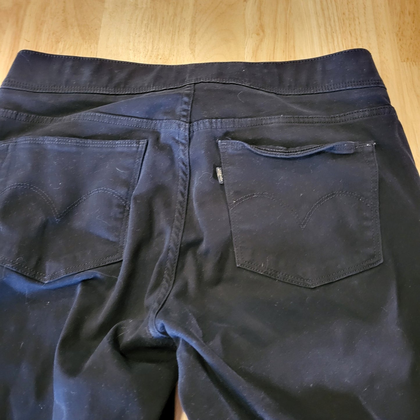Levi's Black Jeggings Size 10 29" Inseam 32" Waist 13" Rise