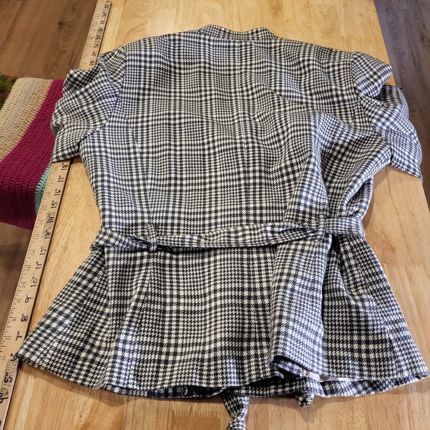 Lifestyle Attitude by Larry Levine Houndstooth Mandarin Collar Rayon Belted Coat