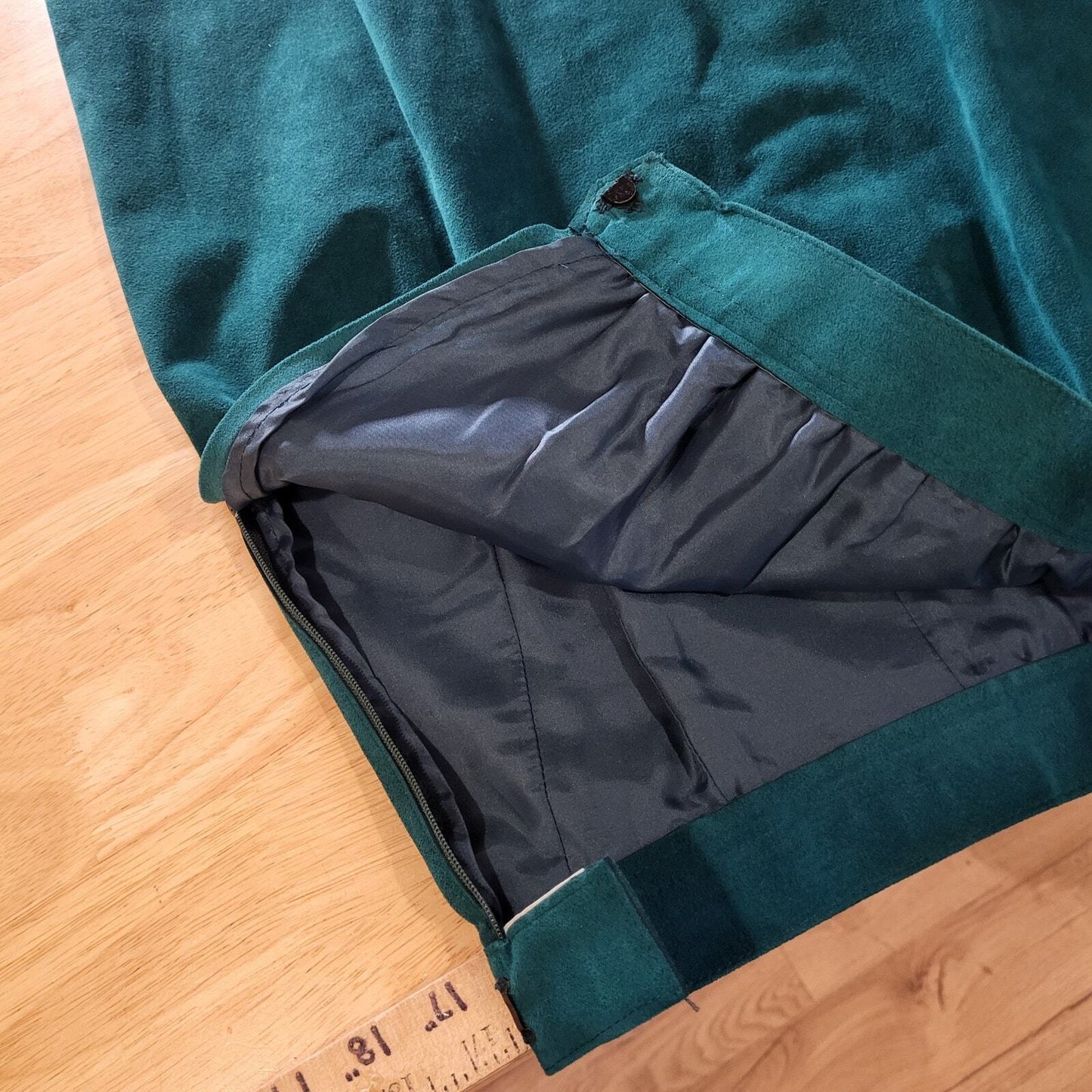 Vintage Suede Pencil Skirt Turquoise 24" Waist 27" Long