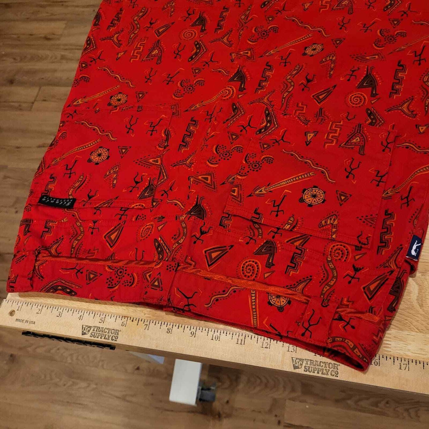 Titania Australian red printed golf skirt pocket size 10