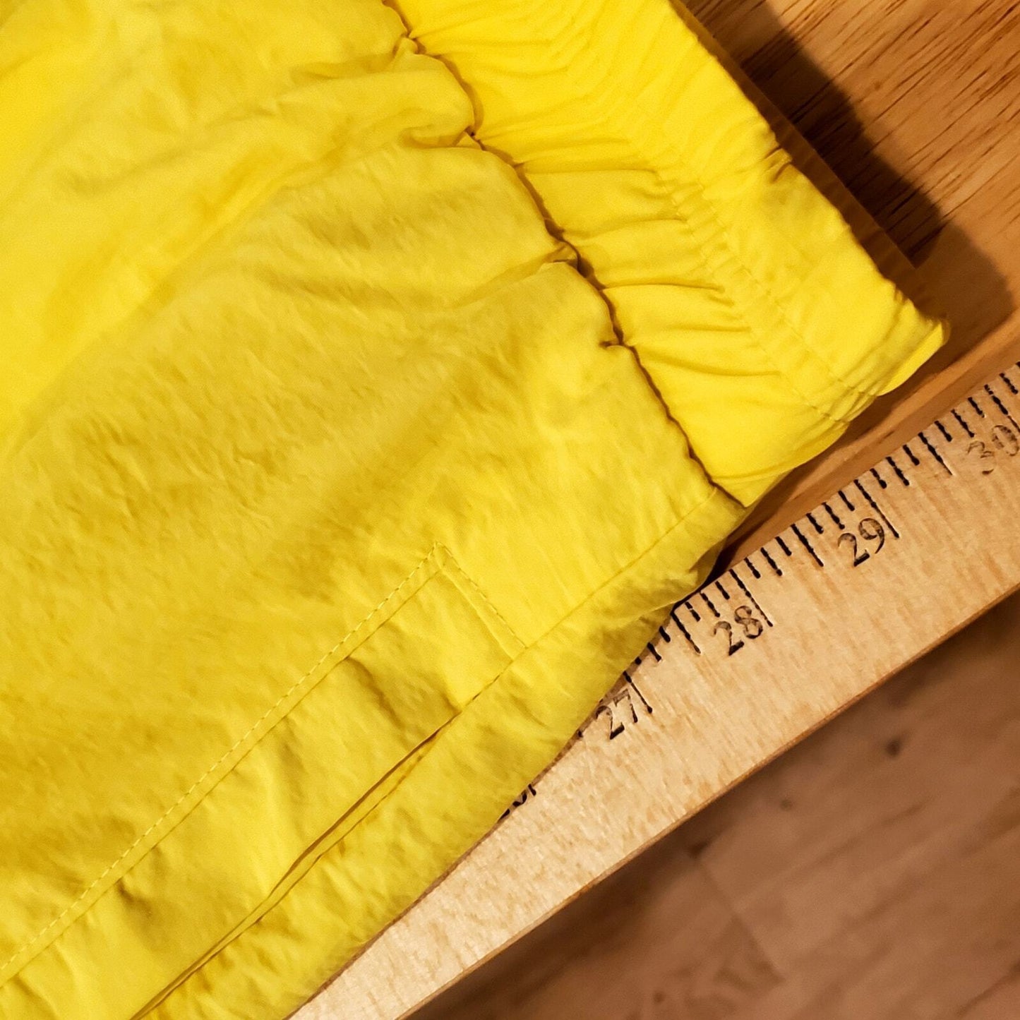 Uzzi Amphibious Yellow Vintage Wind Breaker 27" P2P 30" Long Full Zip Elastic