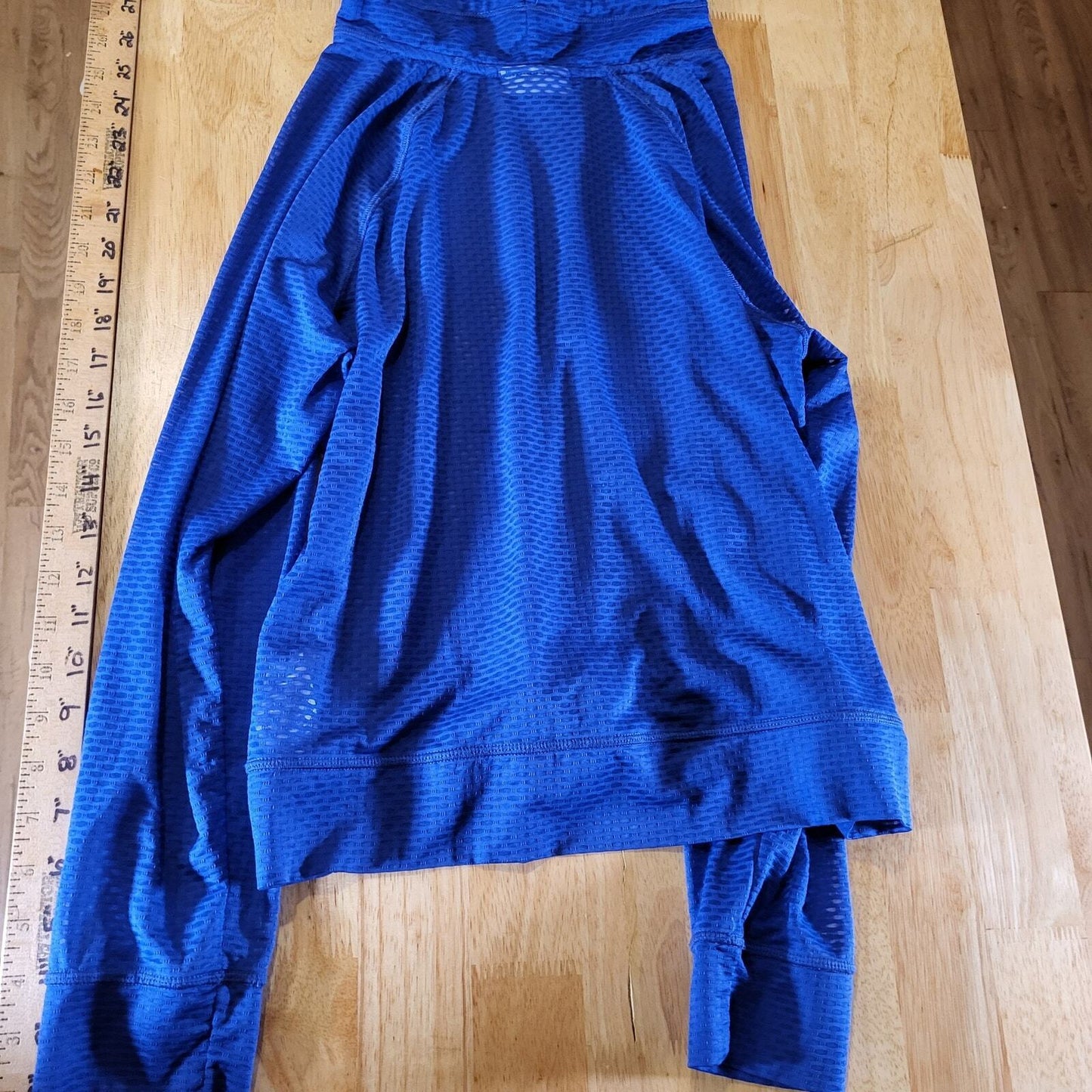 DKNY Blue Mesh Mock Neck Athletic Shirt Drawstring 20" P2P