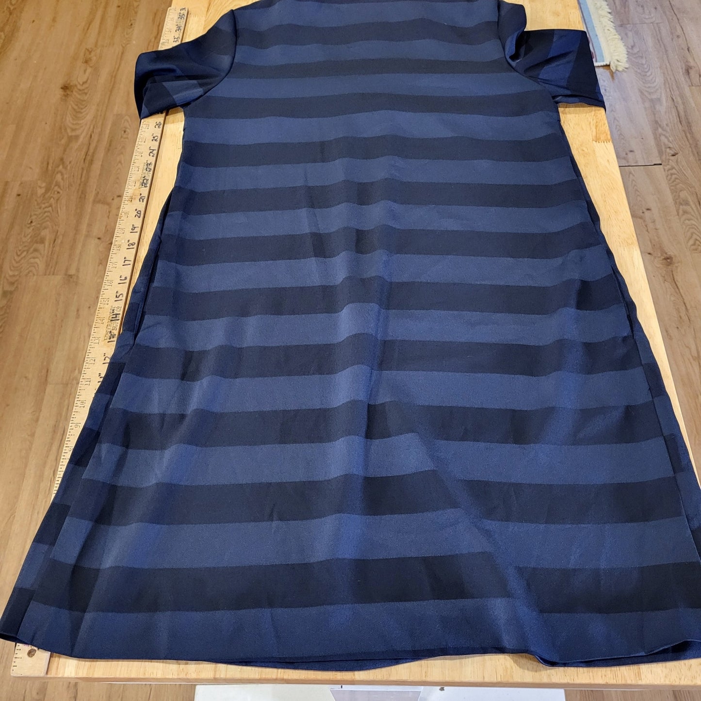 Eci New York Satin Blue Striped Knee Length Dress Pockets 20" P2P Medium