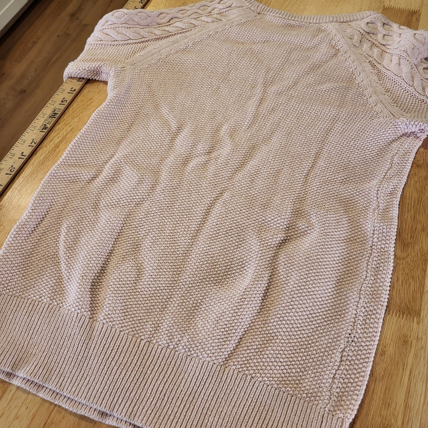 Gap pink cable knit sweater 100% cotton small 17" Pit to pit 25" long retro