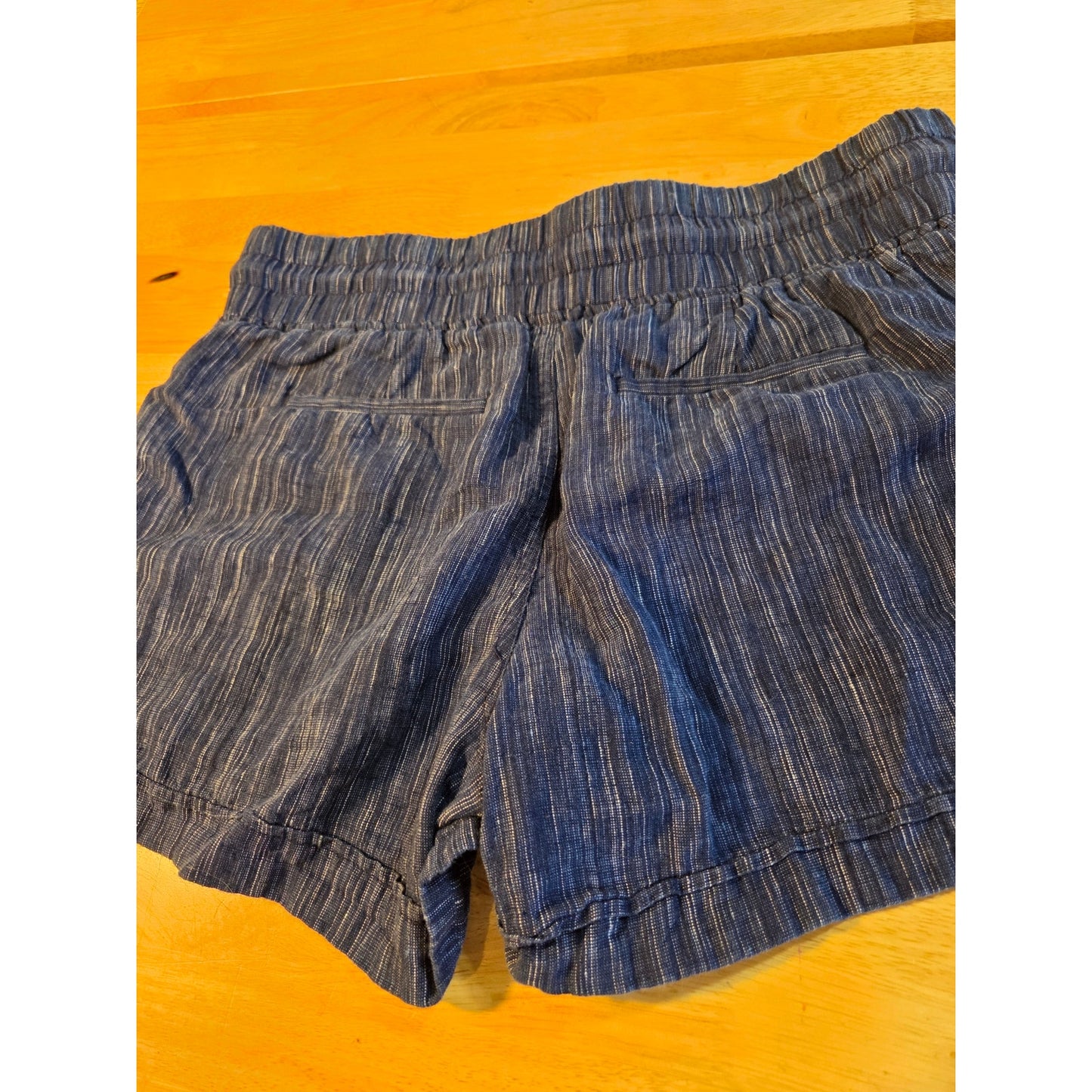 Athleta Navy blue textured stripe elastic waist athletic shorts pockets tie sz10