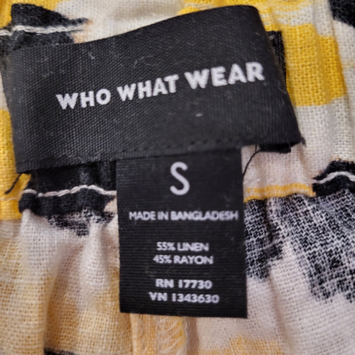 Who What Where Linen Rayon Yellow & Black Abstract Elastic Waist Shorts Small