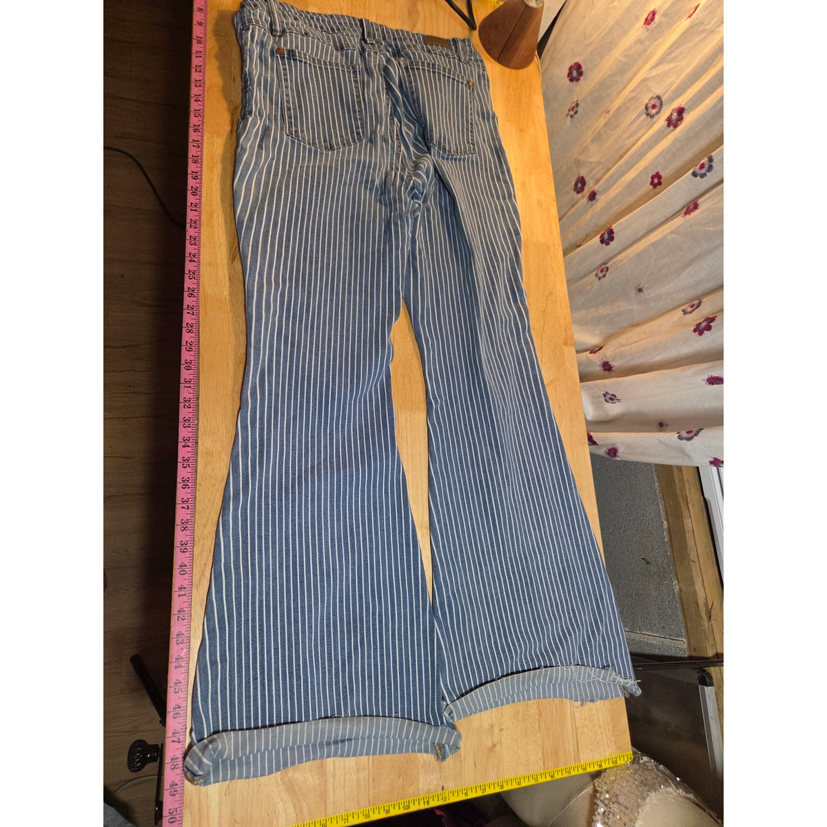 Judy Blue 15/30 Light Wash Bell Bottom Jeans Pinstripe Thin Soft Worn