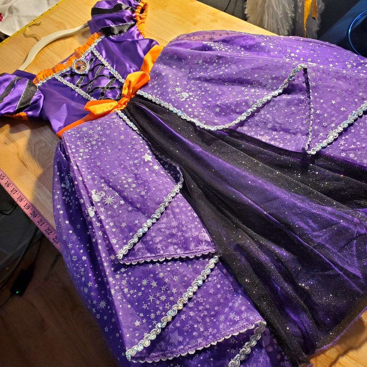 Disney Store witch Minnie Mouse costume purple orange glitter size 7/8 (no hat)