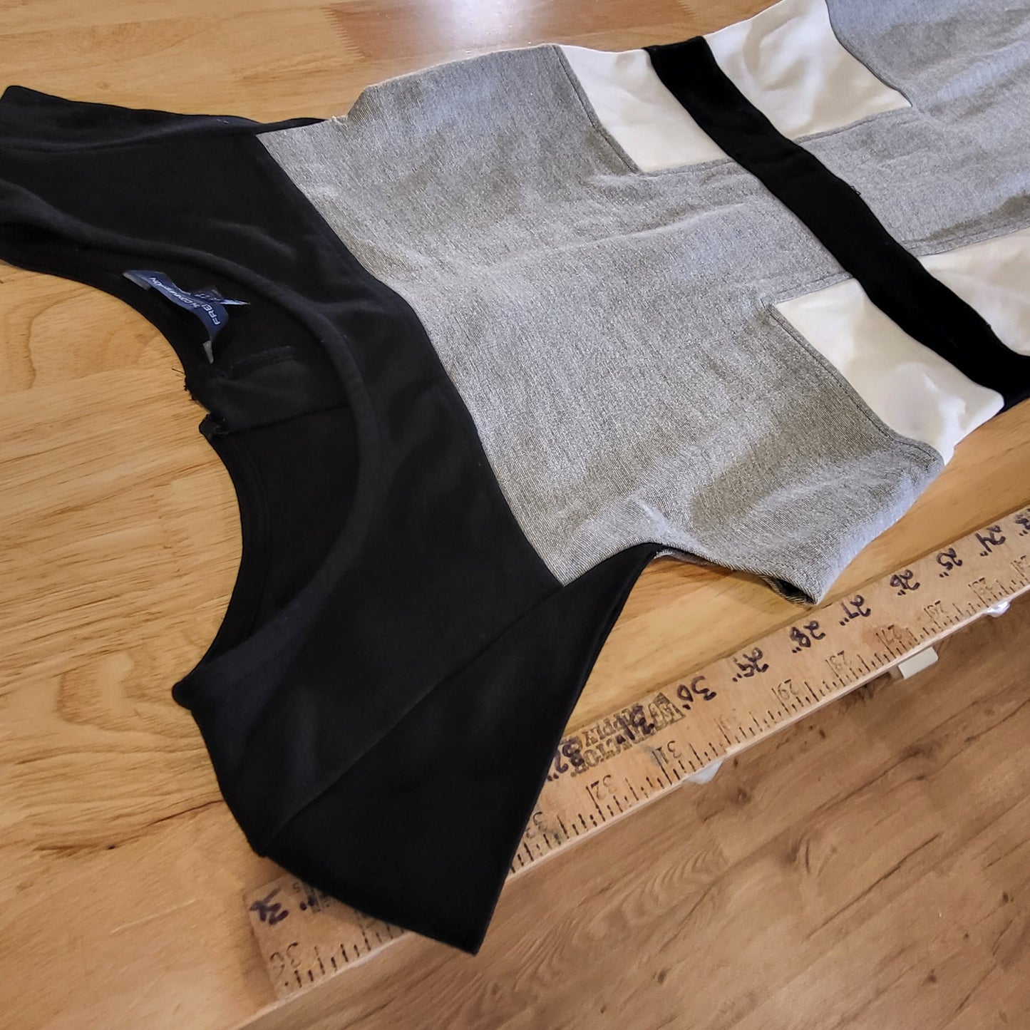 French Connection Black Gray White Sleeveless Jersey Knit Pencil Dress Zip