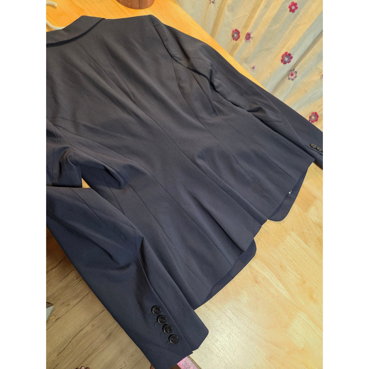 The Limited collection navy blue blazer size 4 fully lined women's fitted