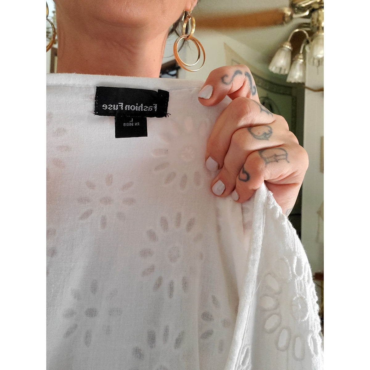 Fashion Fuse White Eyeletted Cotton Tiered Bell Sleeve Dress Blue Trim Large