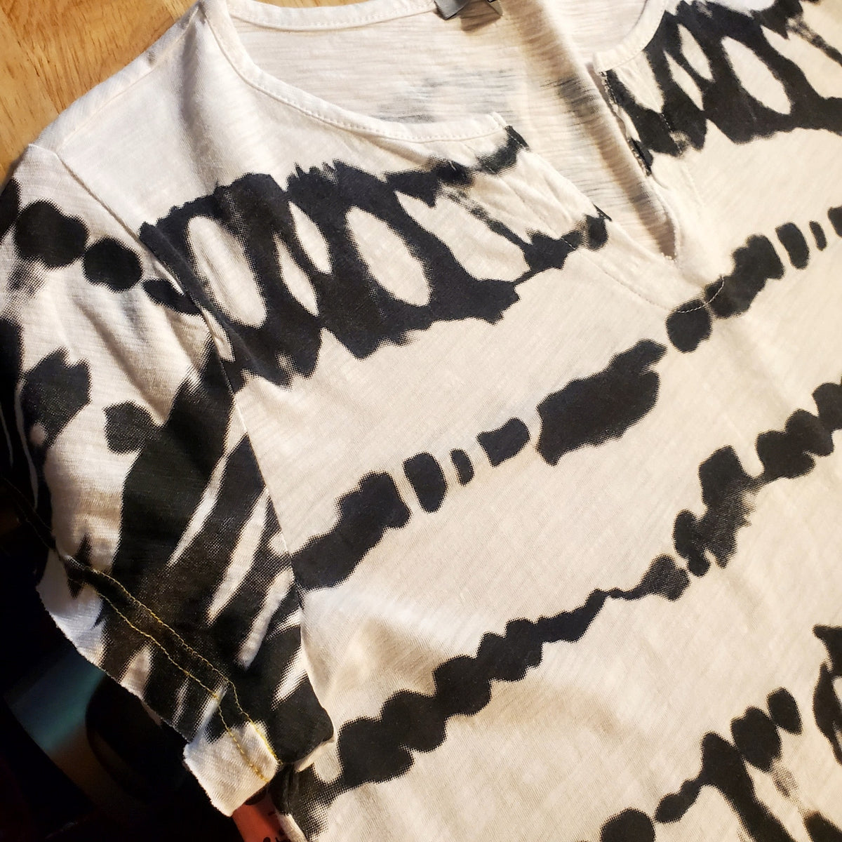 Lisa Todd size medium t-shirt dress jersey knit cotton black and white tie dye