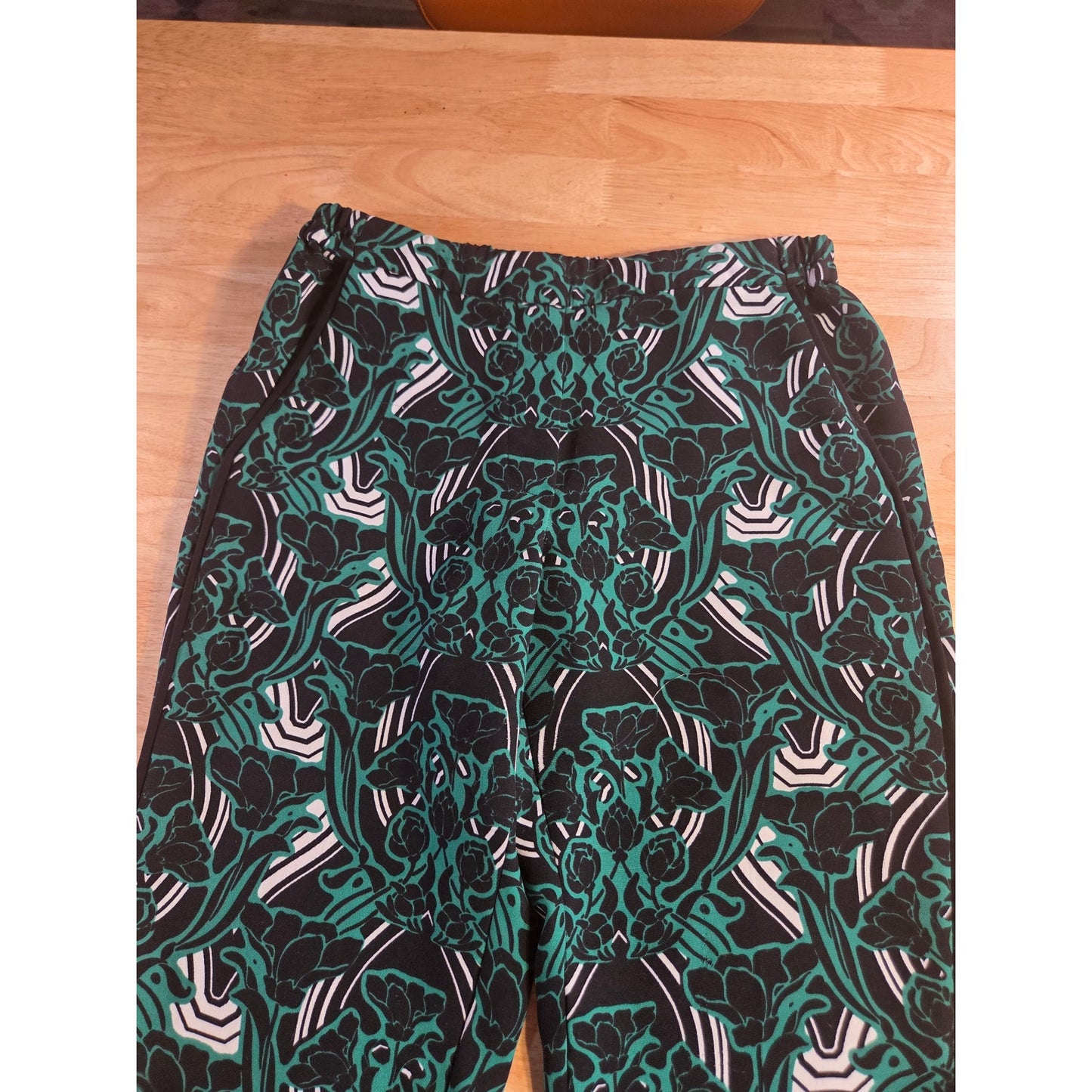 J. Crew Green Black White Abstract Tuxedo Pants Side Piping Size 6 Polyester