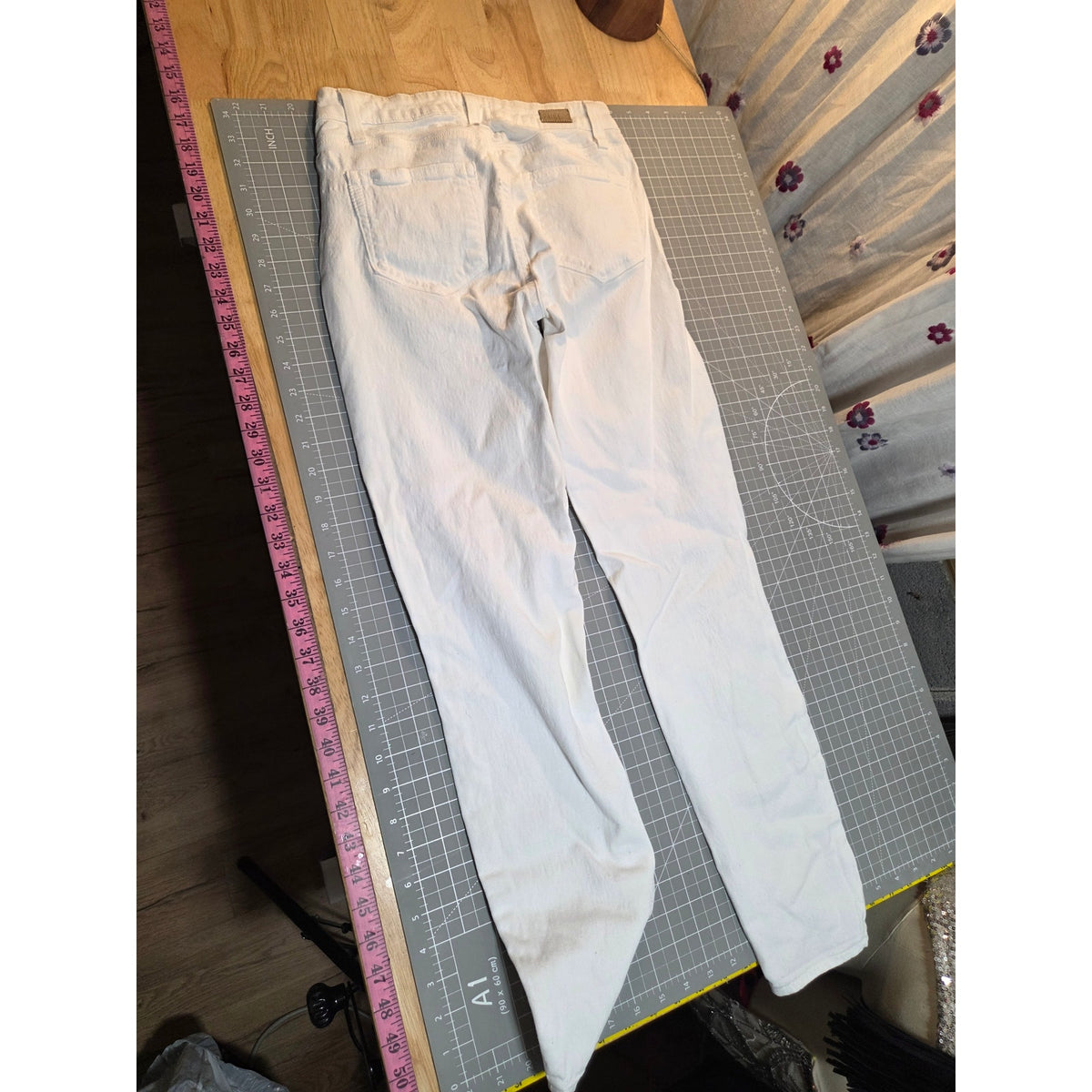 Paige white denim skinny jeans size 24