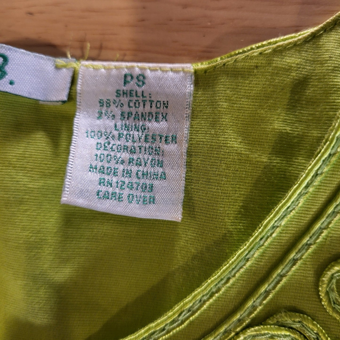 Joni B. Vintage Green Piped Button Front Long Sleeve Embellished 19" P2P