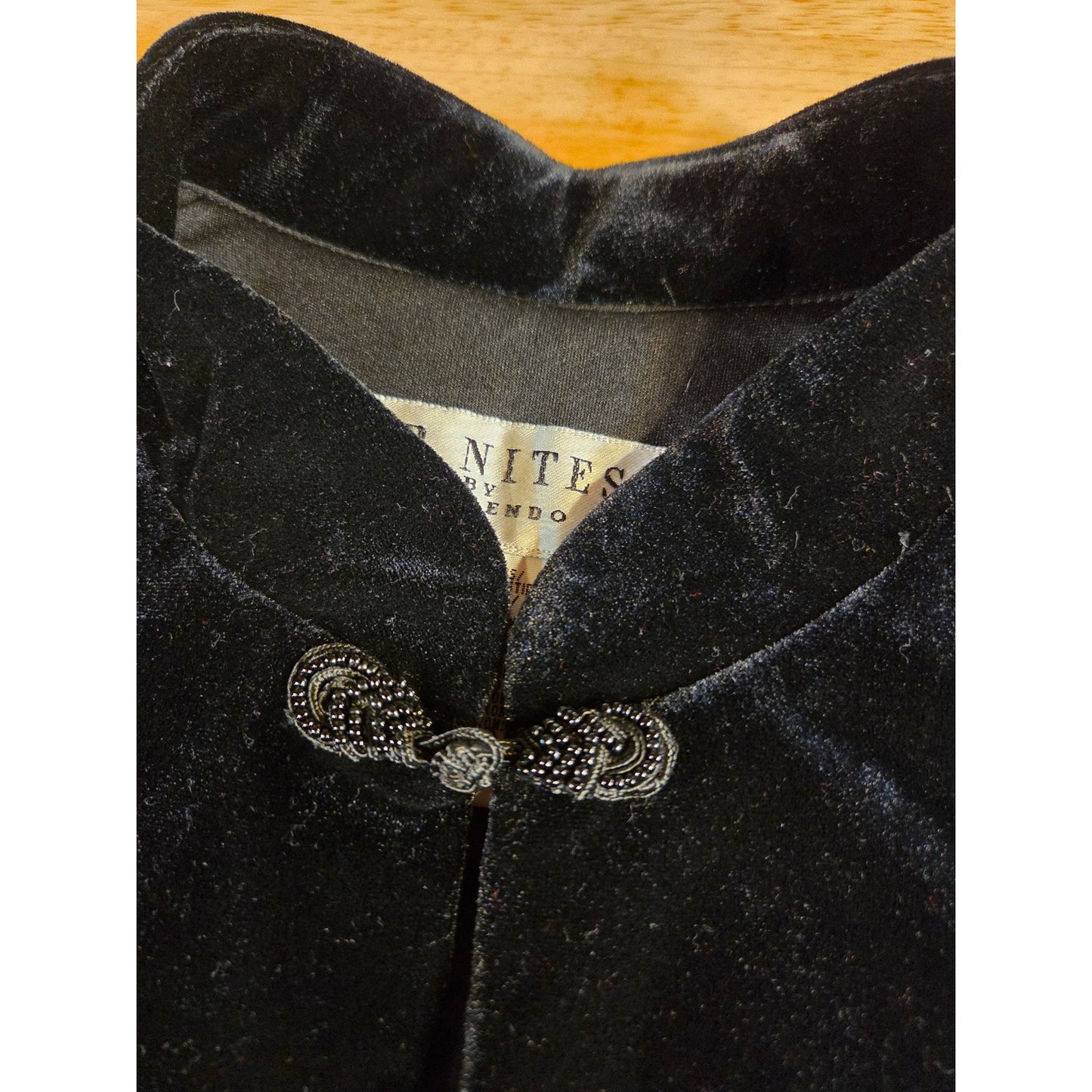 Vintage Black Velvet Mandarin Collar Cap Sleeve Beaded size 14 20" P2P