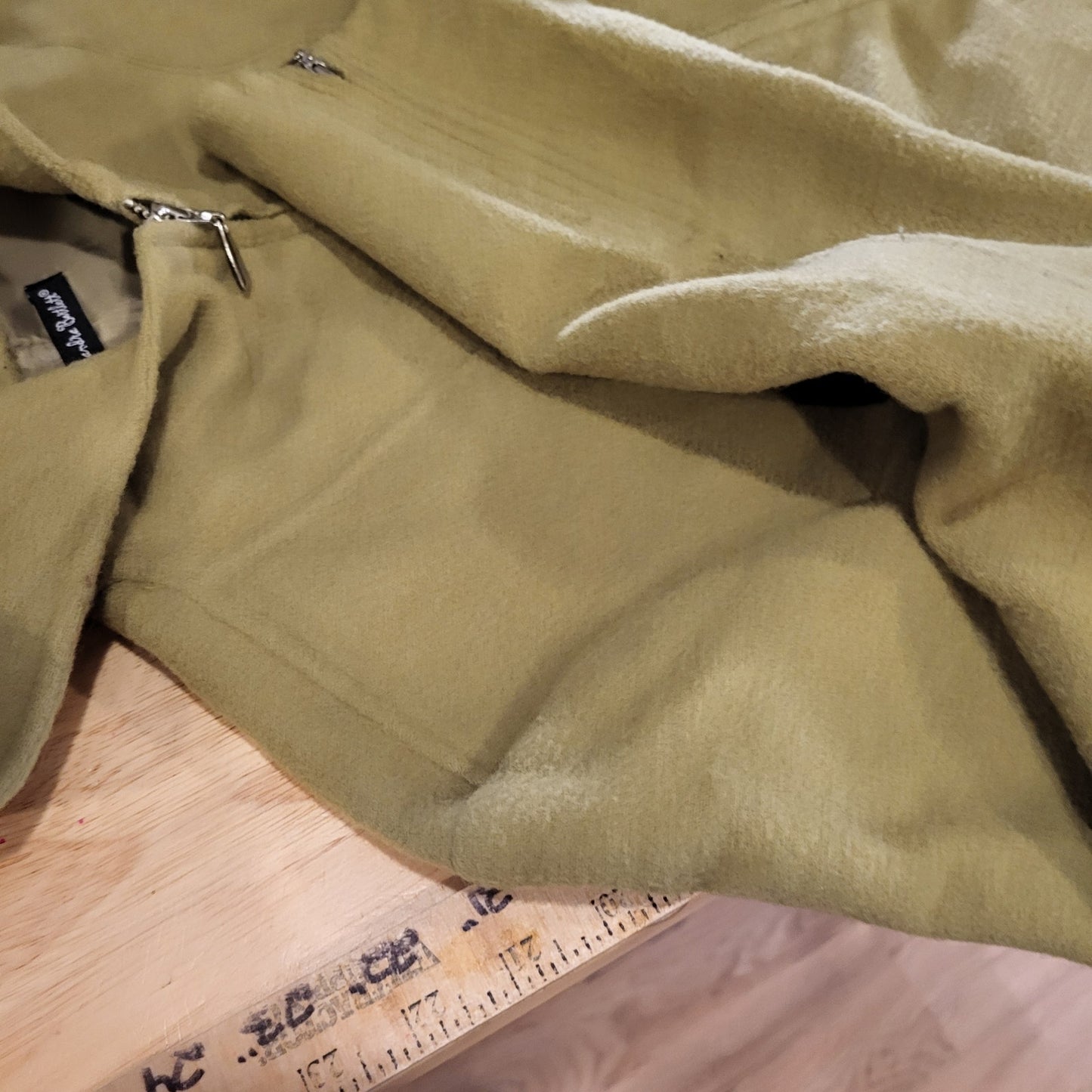 Alexandra Bartlett Green Wool Hooded Zip Size Medium Pockets 19" P2P