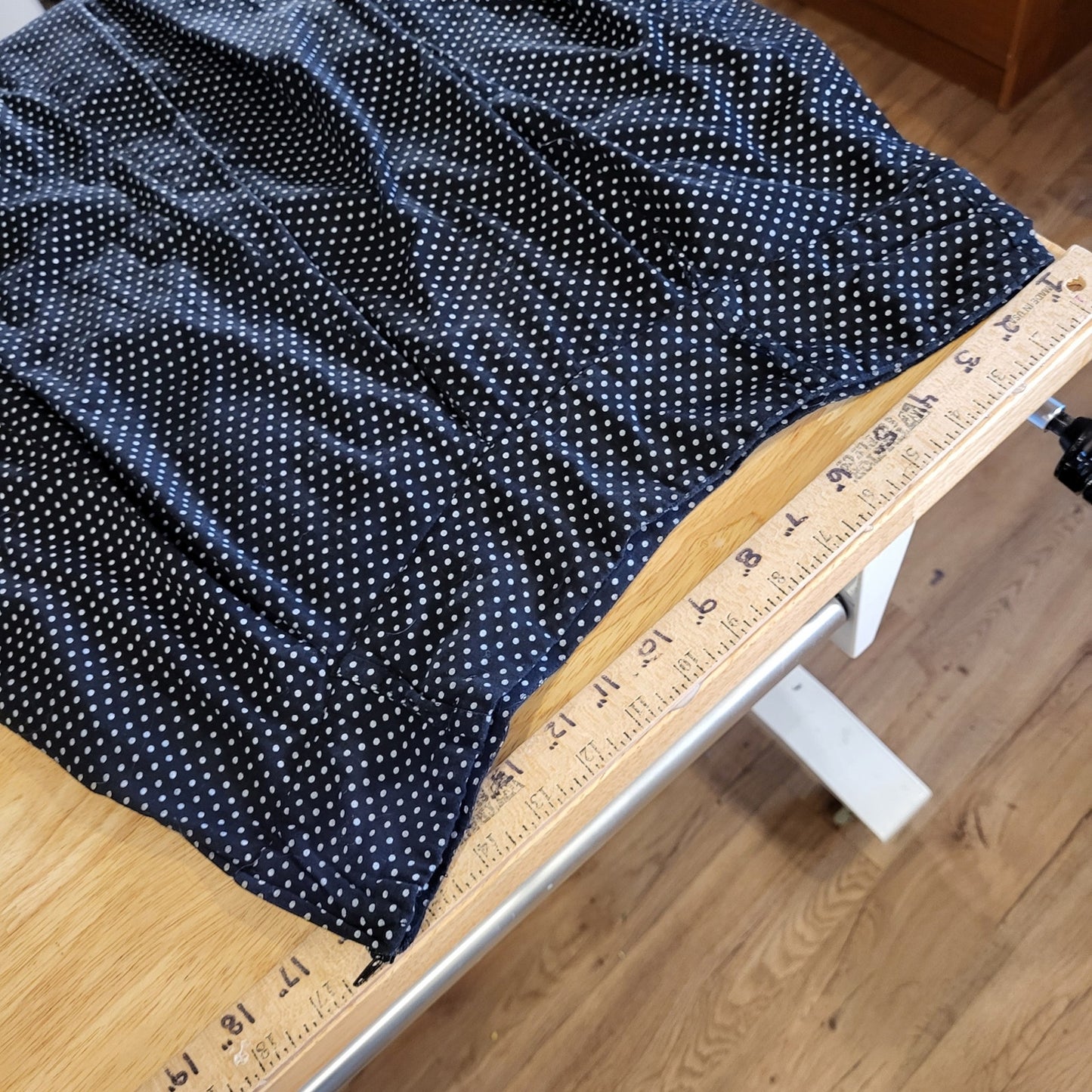 Cato 100% Cotton Size 10 Black Polka Dot A-line Knee Length Skirt Side Zip