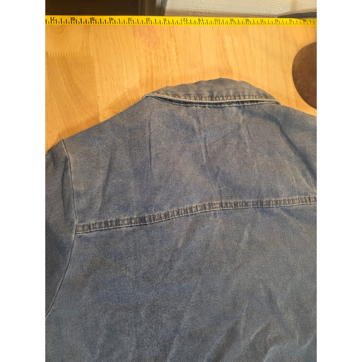 ENTRO SIZE MEDIUM CHAMBRAY BLOUSE Dress