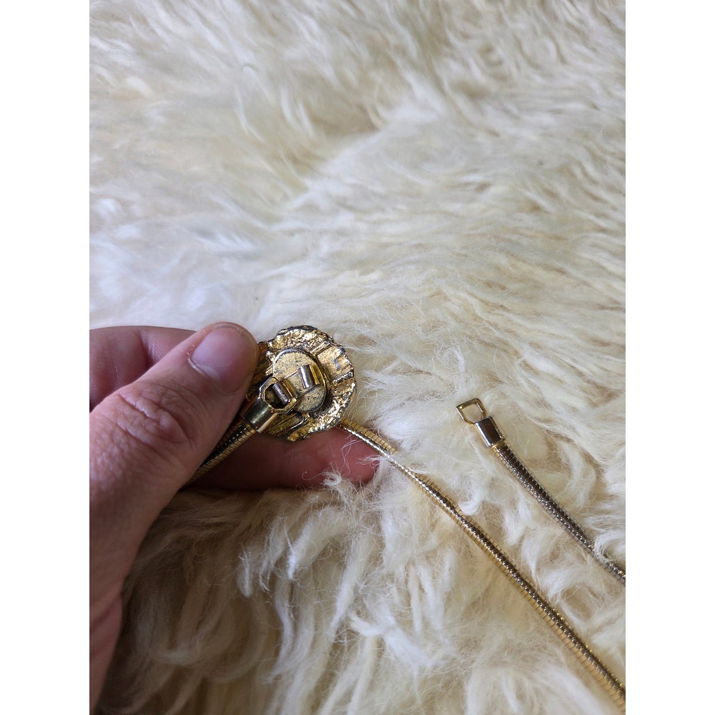 Gold Color coated reticulated lionhead belt 80s 31" length clasp closure