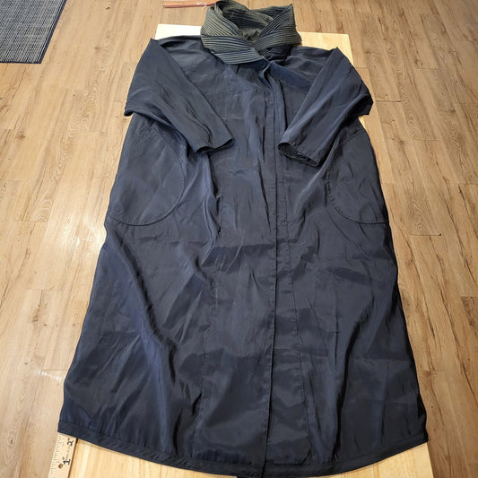 Reversable Green & Black Hooded Pleated Nylon Long Coat Cowell Pockets Button