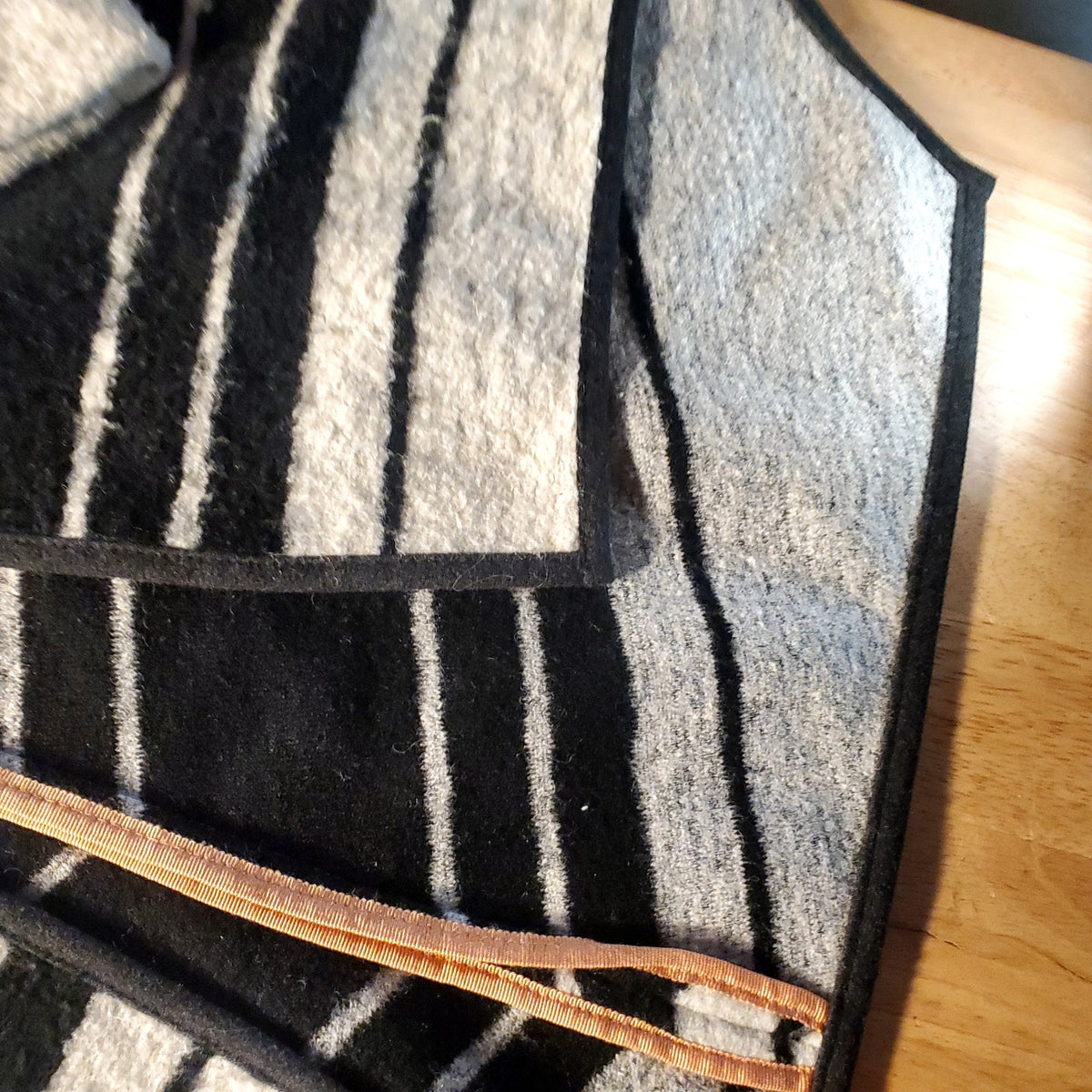 Elevenses size medium wool blend asymmetrical hem gray and black striped jacket