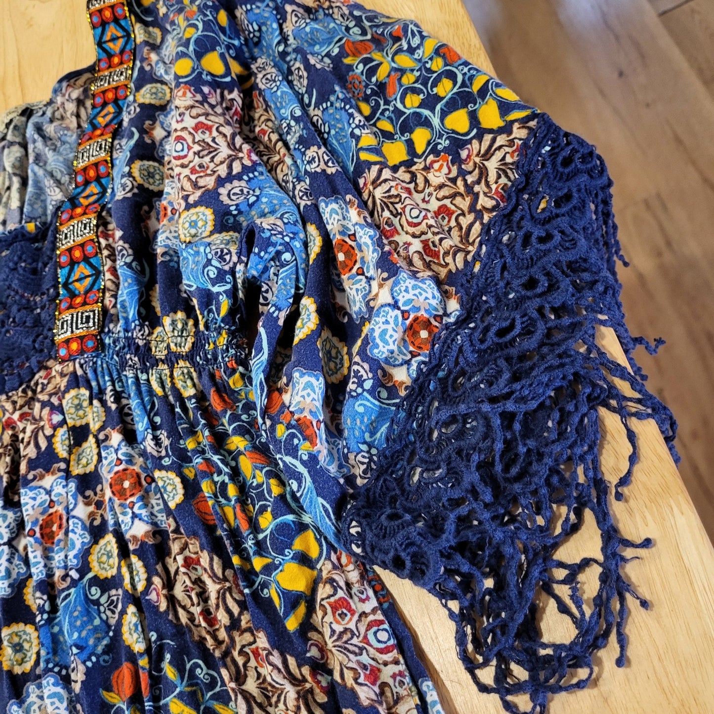 Live and Let Live Bohemian Dress Fringe Sleeve Size Small