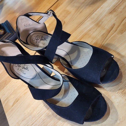 Life Stride Soft System Black Faux Suede Strappy Block Heal 9.5 Buckle