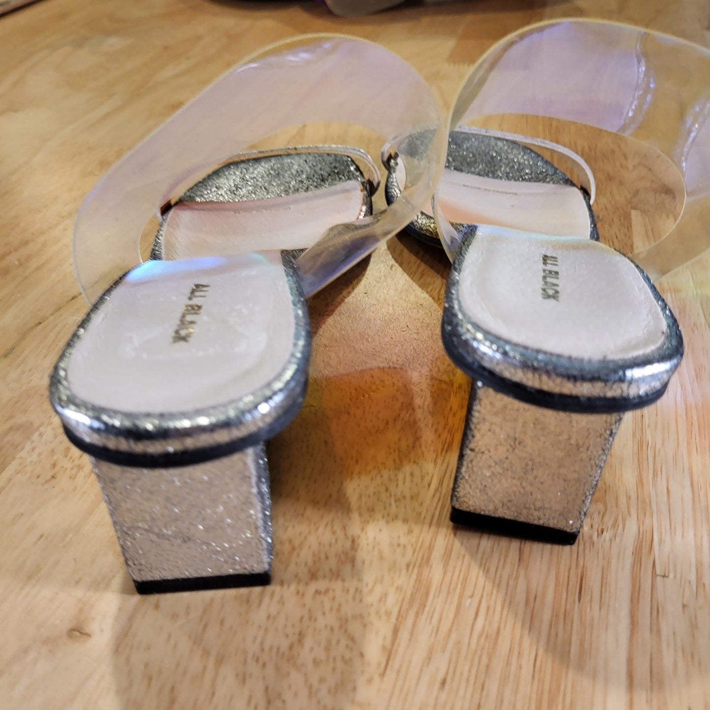 All Black Silver Metallic Iridescent Clear Band Wedge Size 40