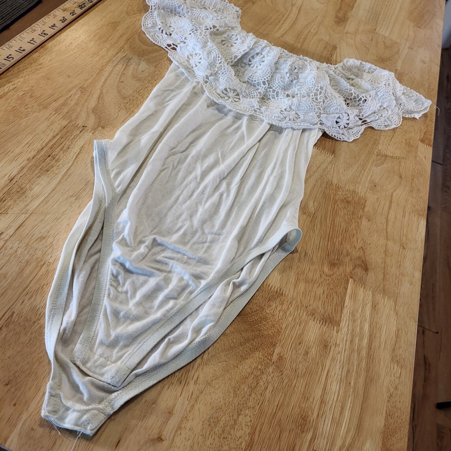 Taylor & Sage Cream Body SUit Crochet Bardot Top Soft XS 14" P2P