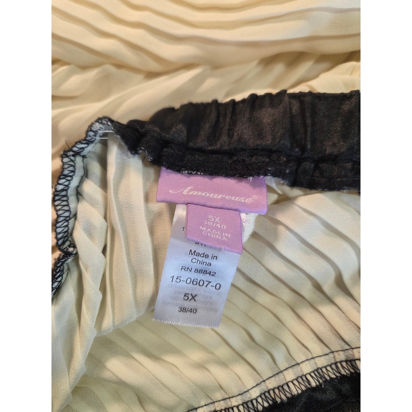 Amoureuse 5x Plus Size Teddy Nightgown Cream Pleated Black lace adjustable strap