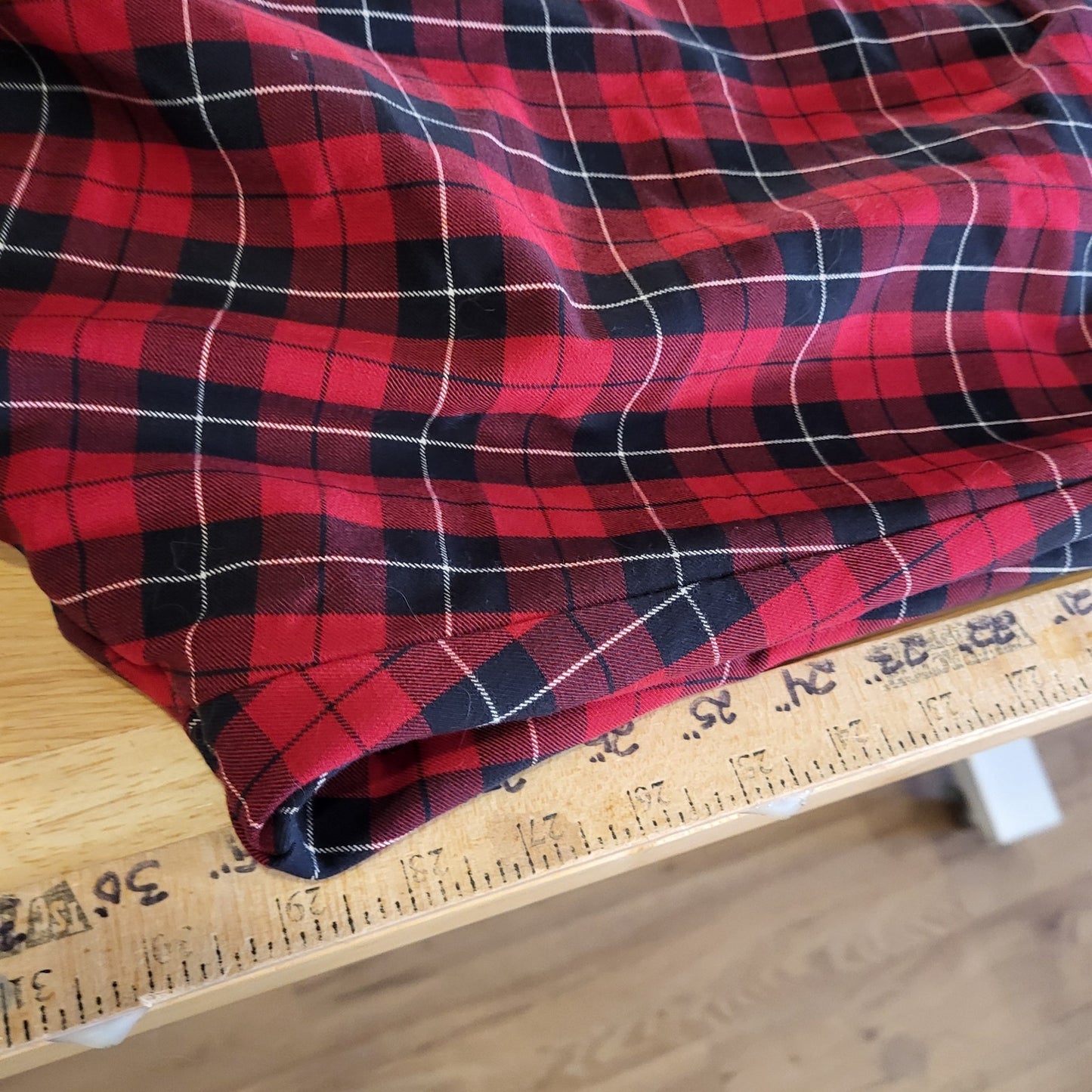 Jones New York Sport Stretch 14 Red Plaid Tartan Cigarette Pants