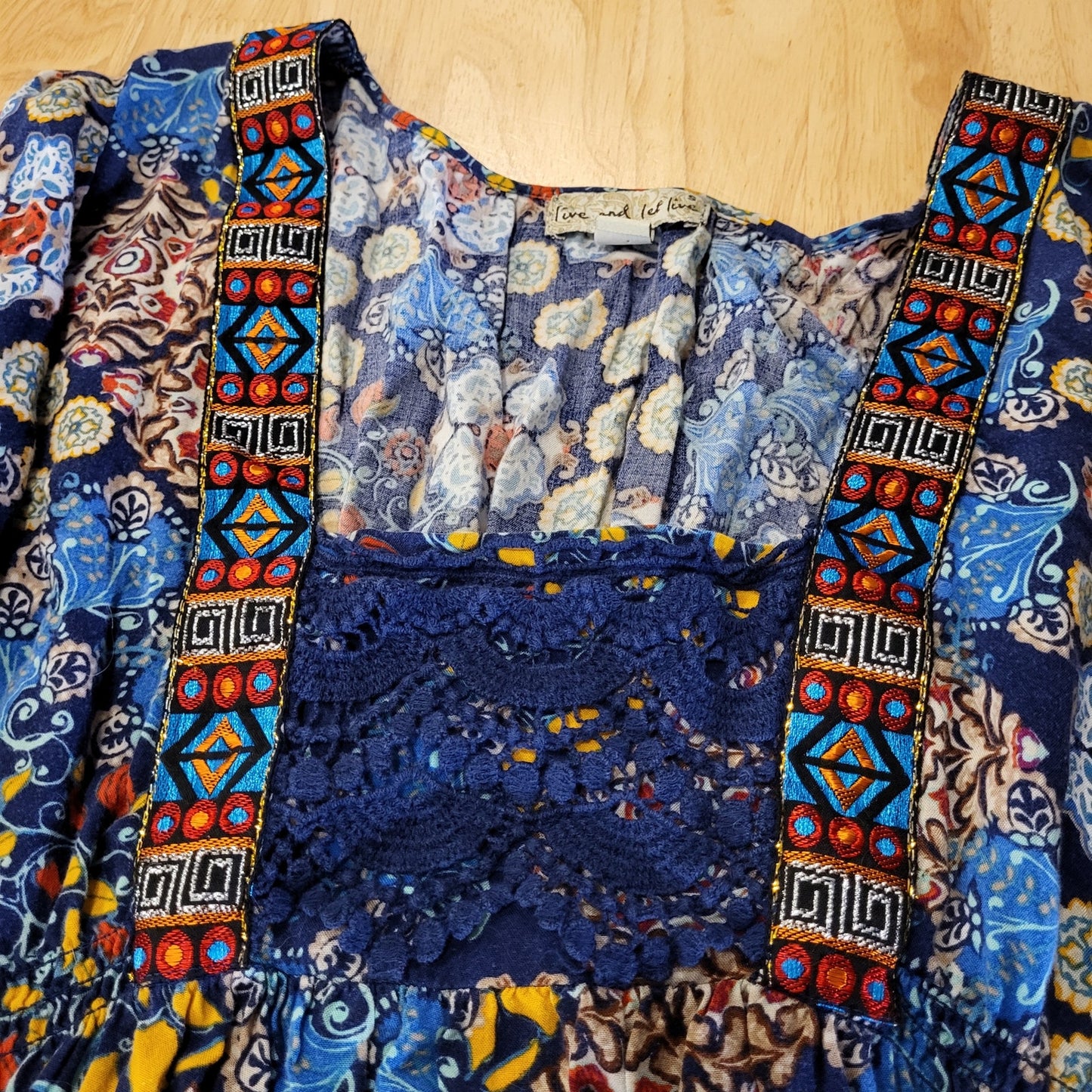 Live and Let Live Bohemian Dress Fringe Sleeve Size Small