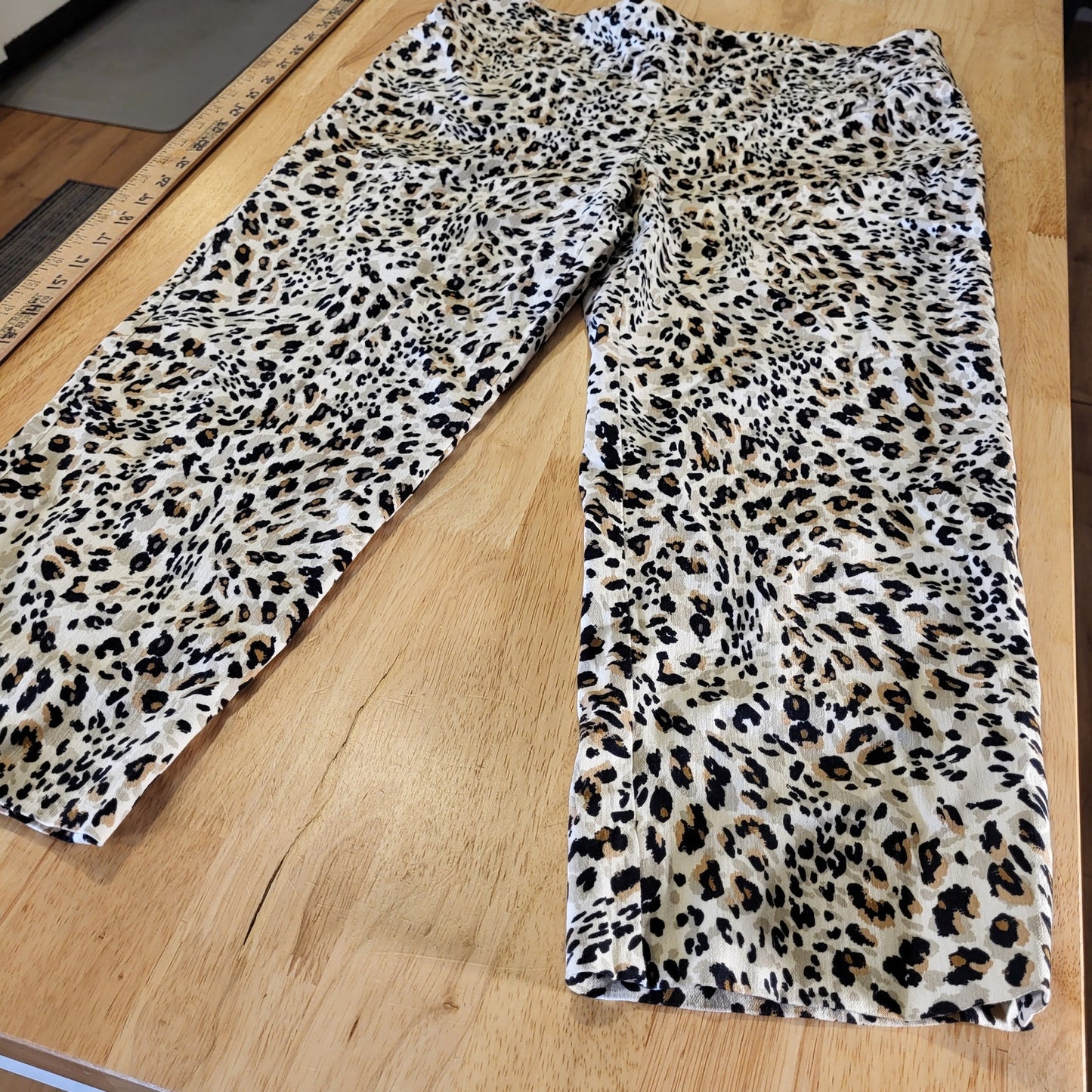 Zac & Rachael Stretch Cropped Leopard Pants Wide Waist Band