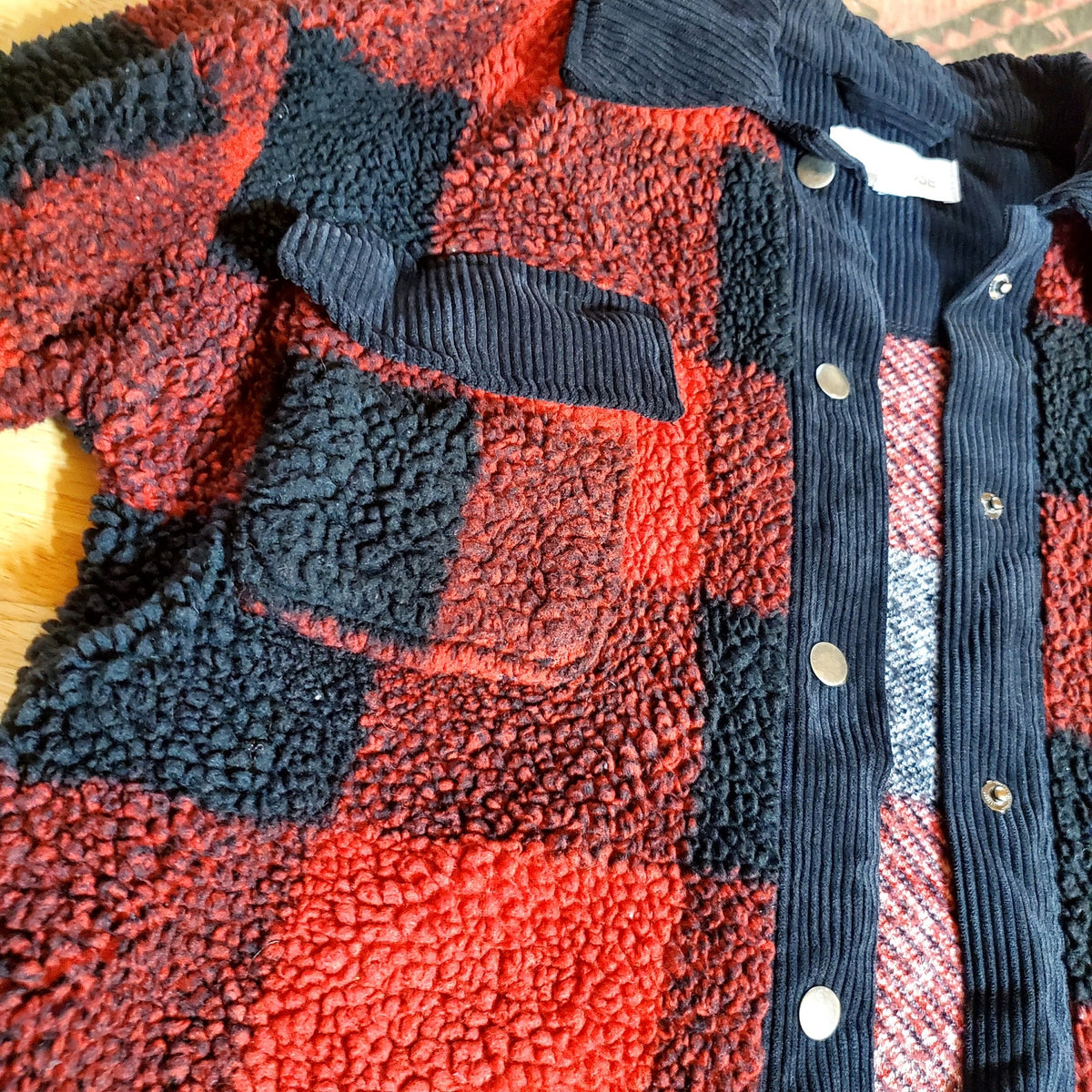 Pink Rose size small Buffalo check collared snap front pocket shearling fuzzy