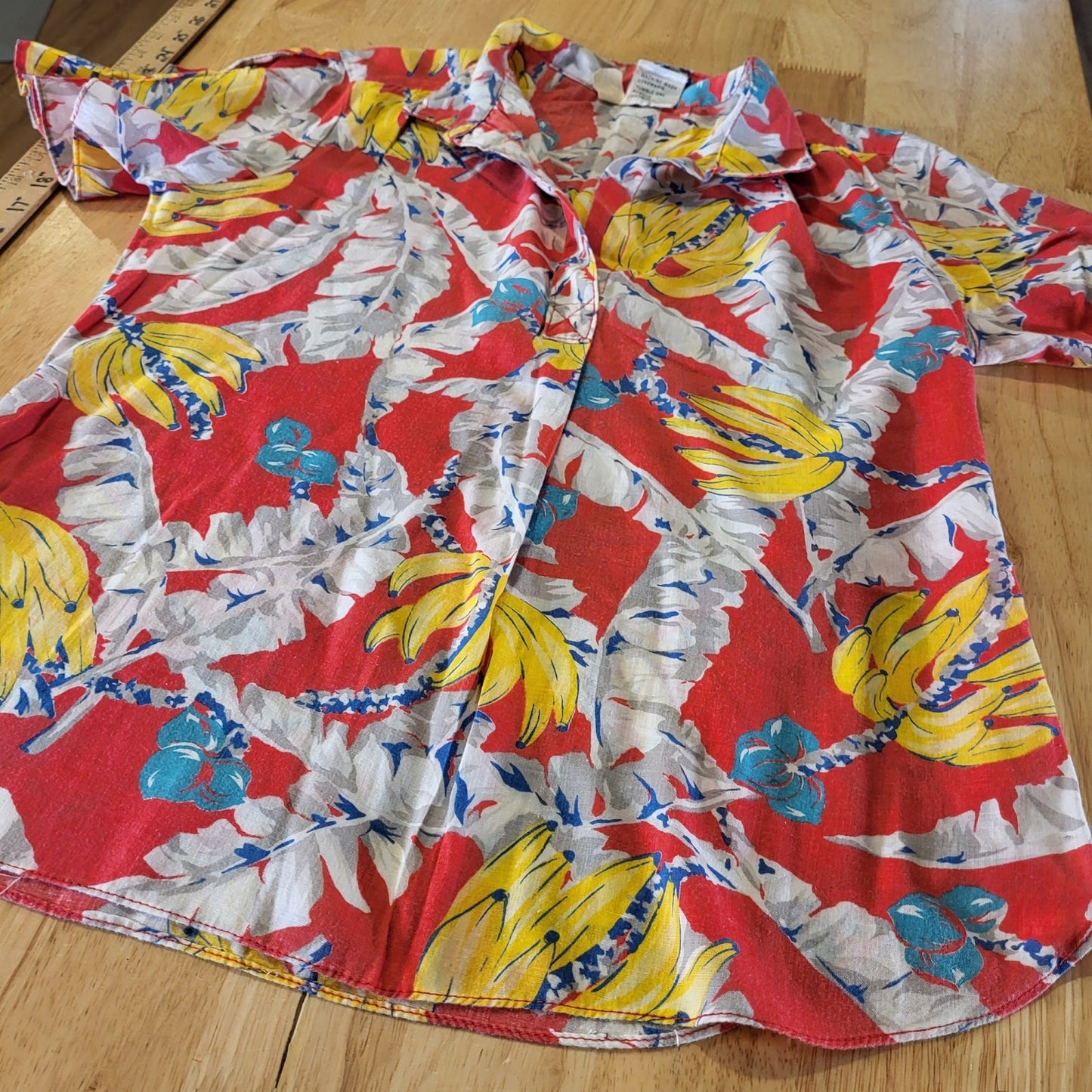 Vintage You Babes Red Banana Print Hawaiian Interesting Sleeve Collared S