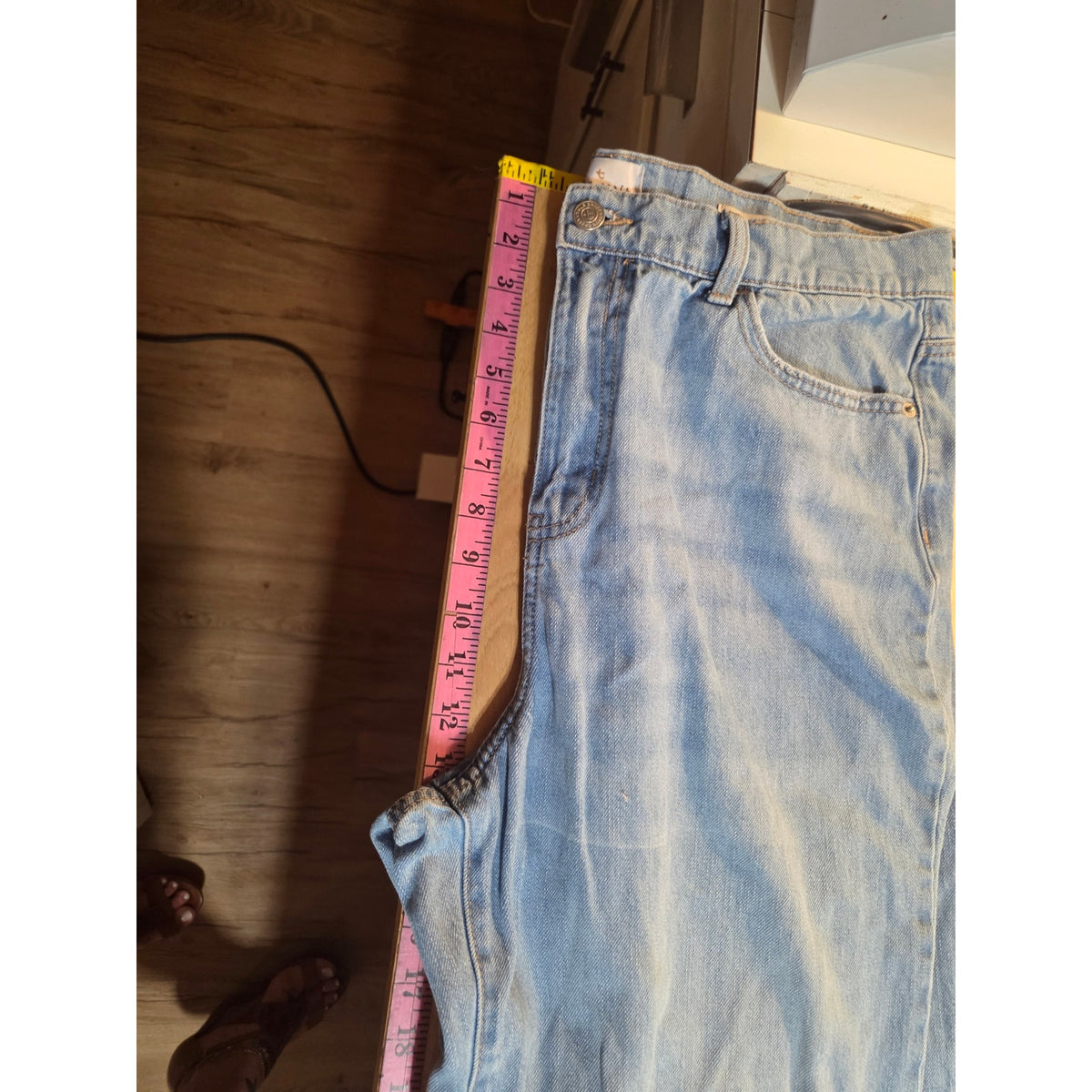 True craft relaxed wide leg size 12 distressed light wash jeans