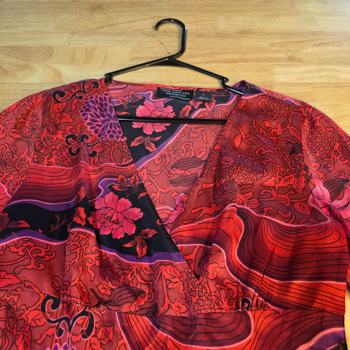 New York City design company 100% silk size large Asian print pink floral blouse