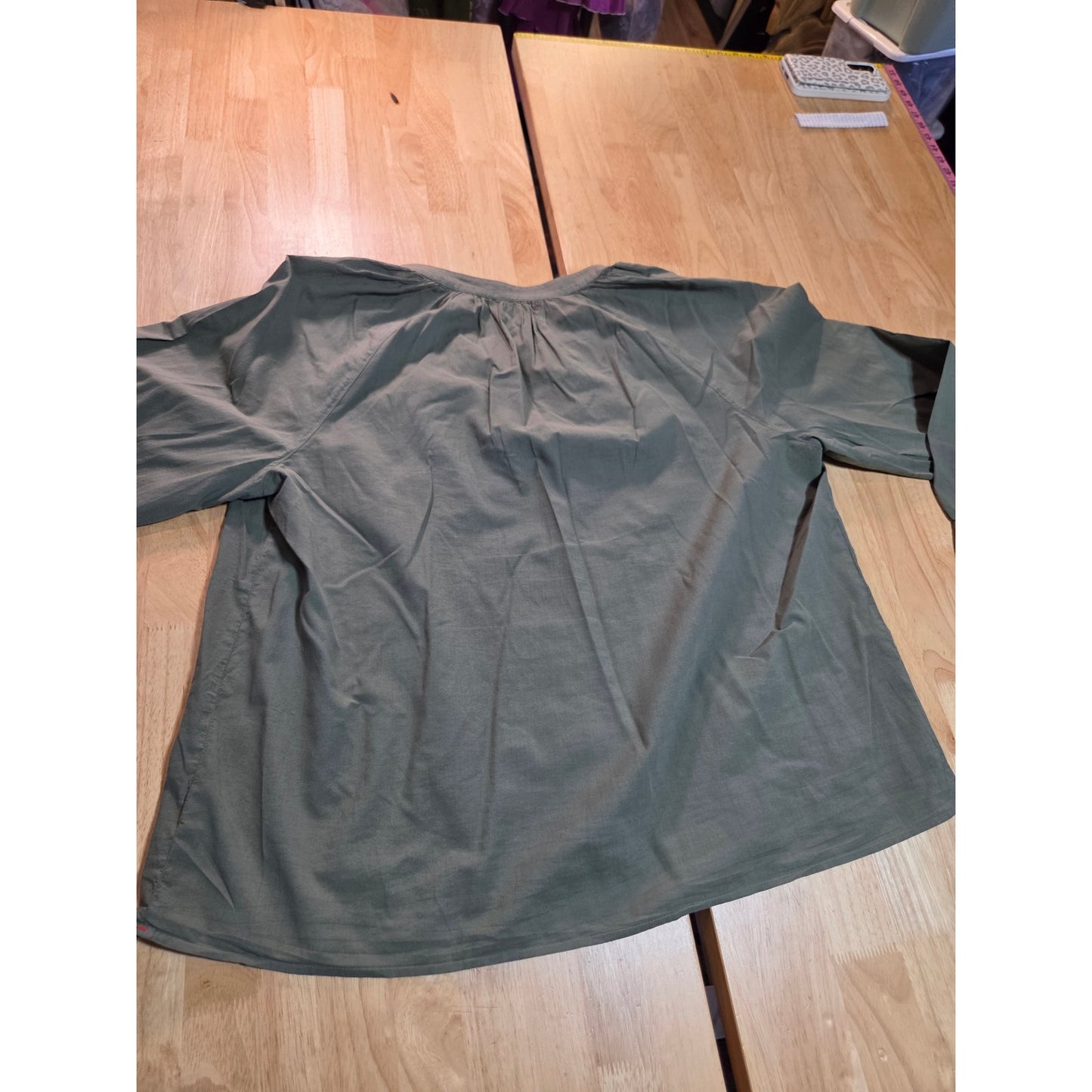 Xirena green army woven long sleeve blouse button front mandarin collar size lg