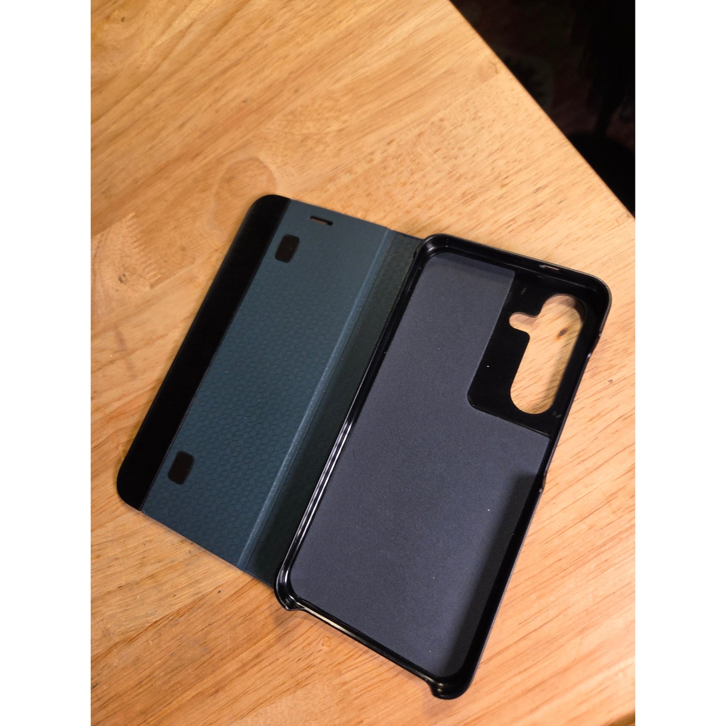 Samsung Galaxy S25 Case Built-in Stand Magnetic PU Leather Slim Case Cyanblue
