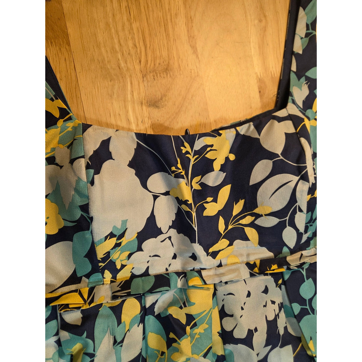 Max and Cleo size 8 blue and yellow floral print silk skater dress sleeveless