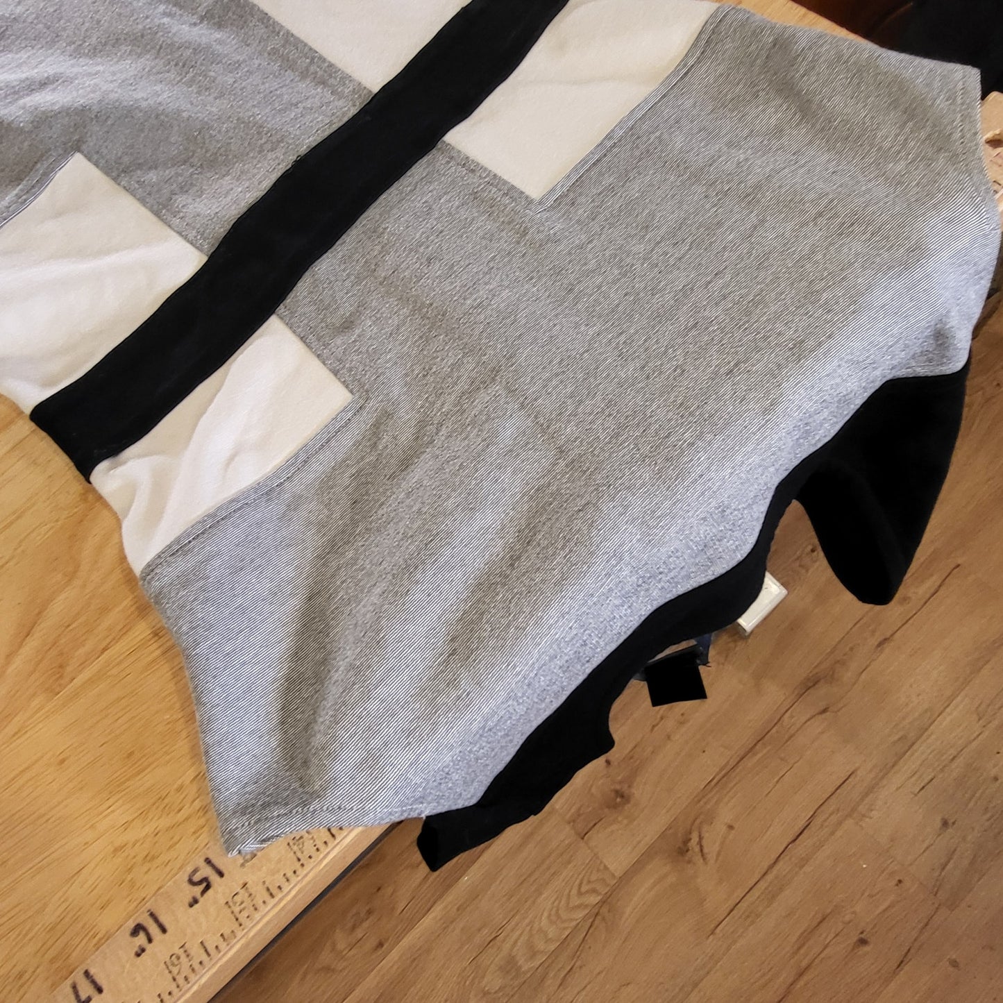 French Connection Black Gray White Sleeveless Jersey Knit Pencil Dress Zip