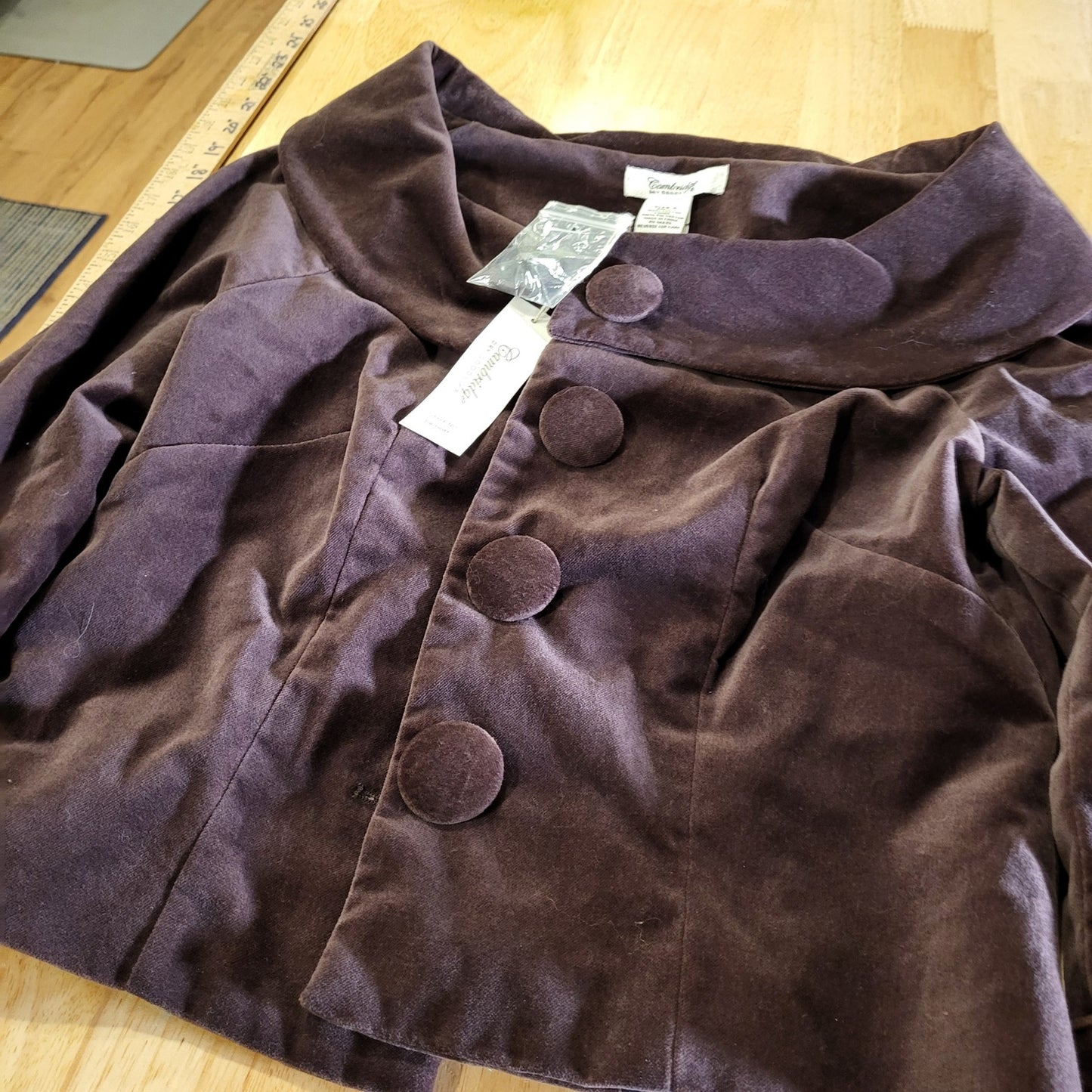 NWT Cambridge Dry Goods Opera Coat Covered buttons Collar Cuff 4 Lined Darts