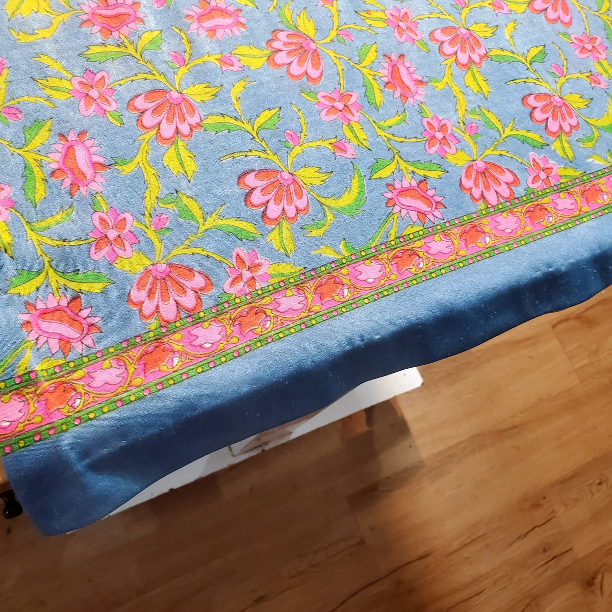 VINTAGE CHINESE TRADITIONAL DRESS BLUE PINK GREEN FLORAL POLYESTER SM