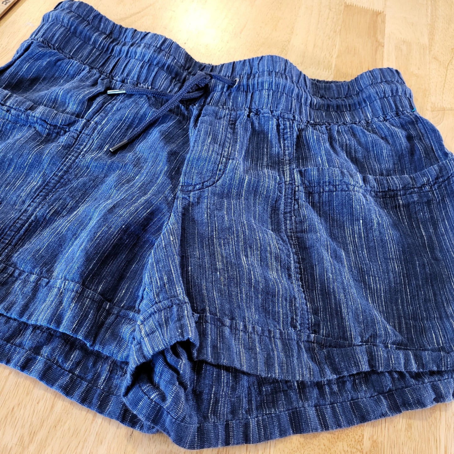 Athleta Blue Cotton Elastic Waist Shorts Pockets Medium 32" Waist