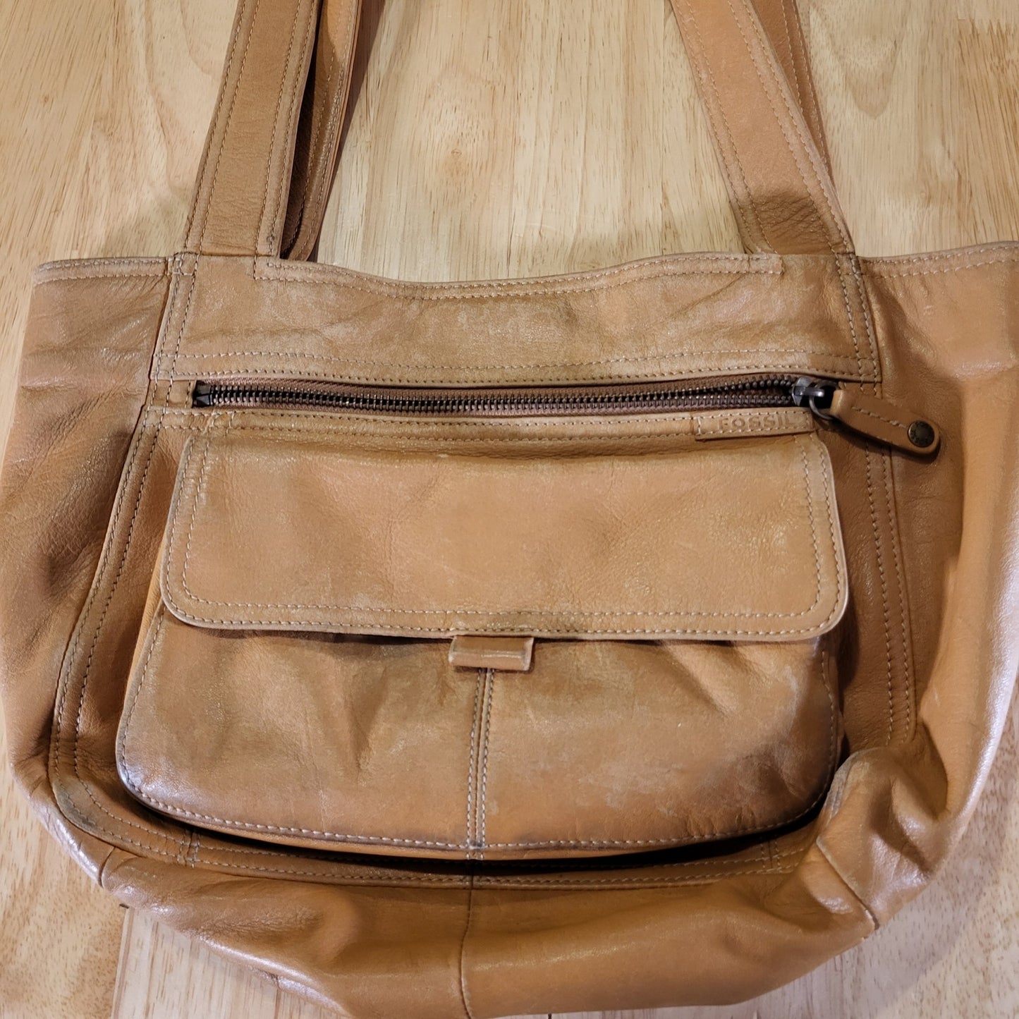 Fossil 100% Leather Tan Shoulder Bag Pockets 13" x 9"