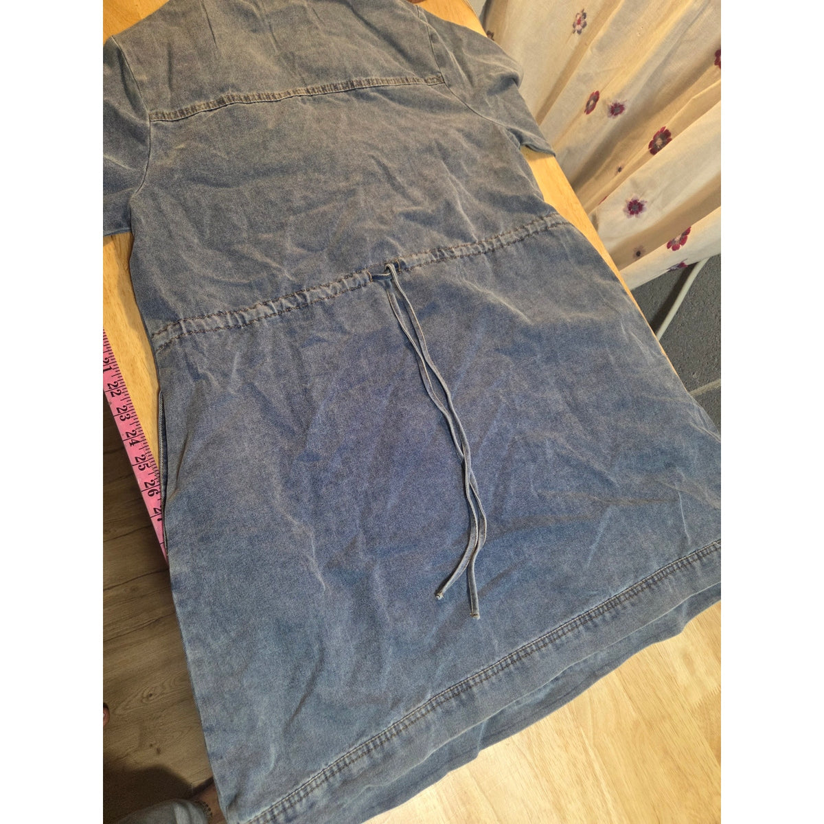 ENTRO SIZE MEDIUM CHAMBRAY BLOUSE Dress