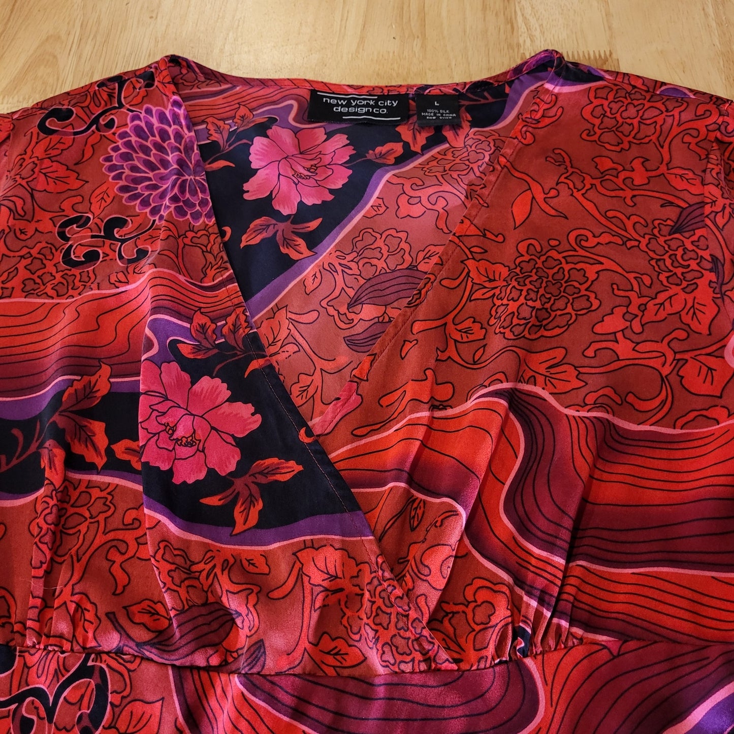 New York City Design Co. Colorful Pink Graphic Print Silk Blouse Bell Sleeve L