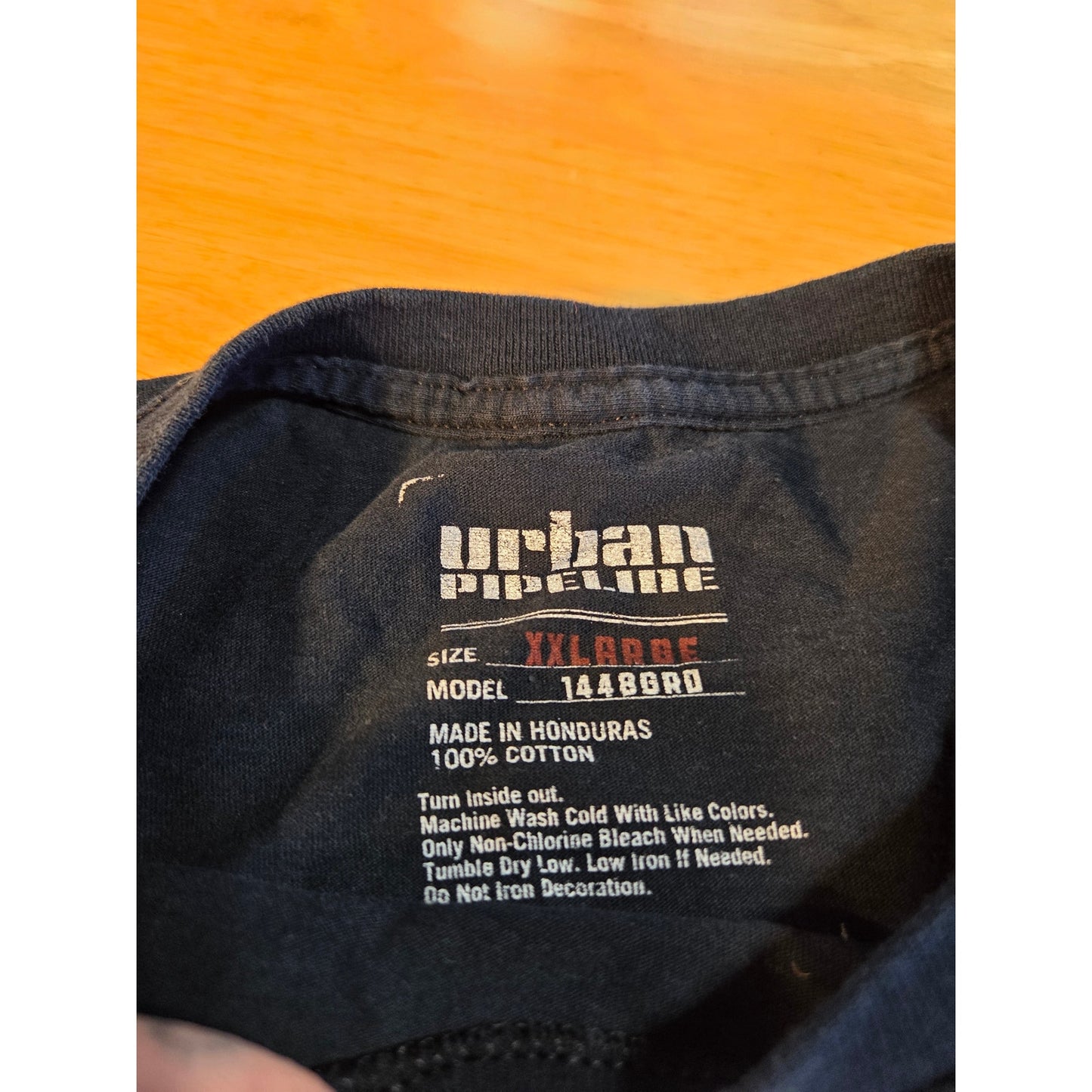 Urban pipeline double XL 100% cotton black bear hug graphic tee