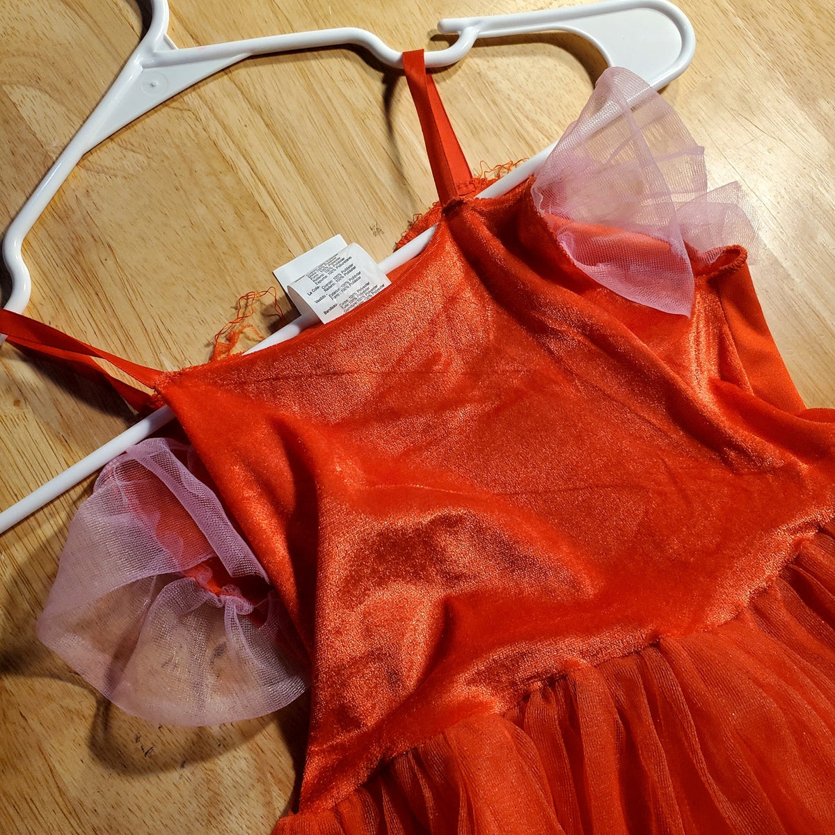 Peppa Pig 3T 4T costume with tutu and tail slight damage